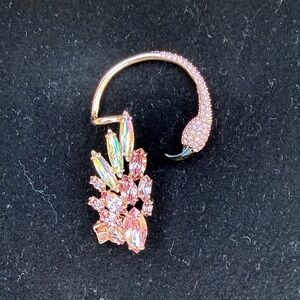 Henri Bendel Pink and Gold Crystal Earcuff